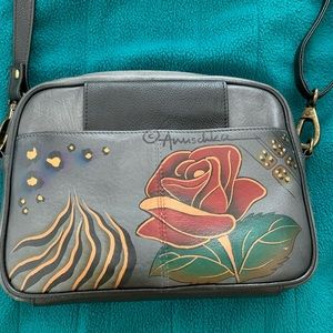 Anushka hand painted purse, excellent condition!